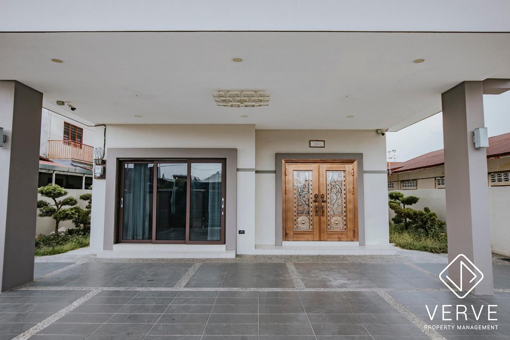 Garden Luxury House By Verve Rumah percutian